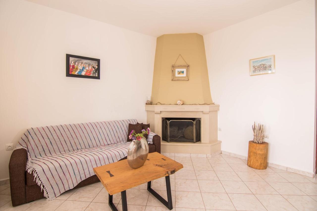 Fedra Apartments, View, Free Parking, 2Mins To Beach Palekastro Luaran gambar