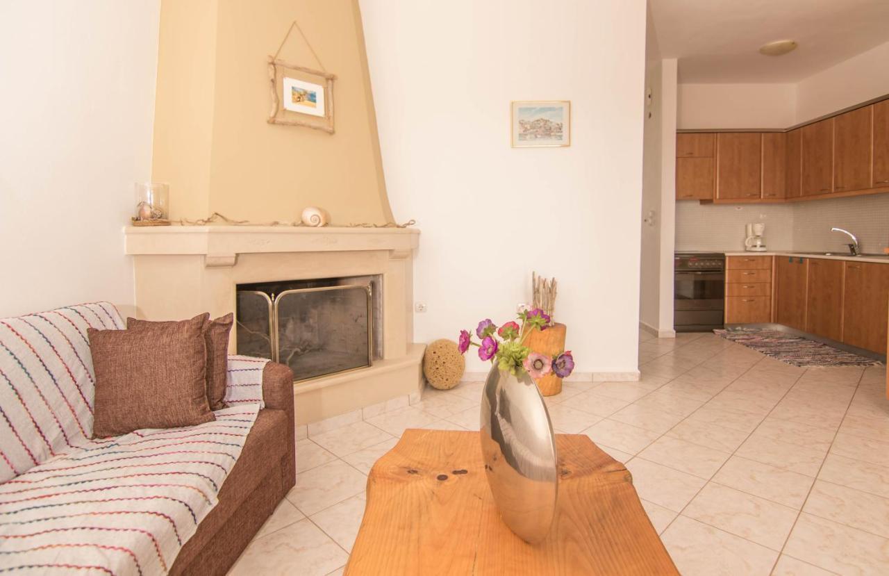 Fedra Apartments, View, Free Parking, 2Mins To Beach Palekastro Luaran gambar
