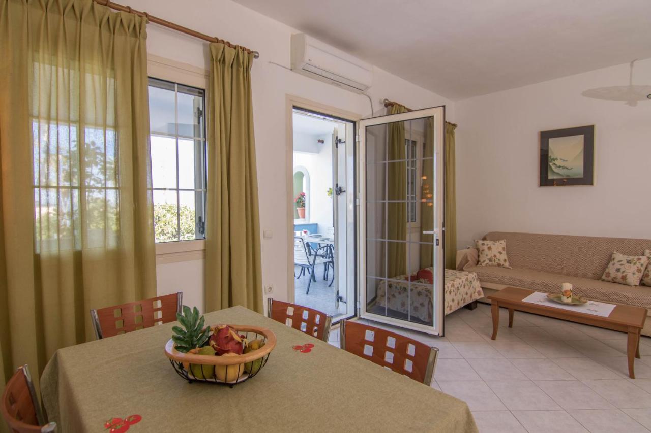 Fedra Apartments, View, Free Parking, 2Mins To Beach Palekastro Luaran gambar